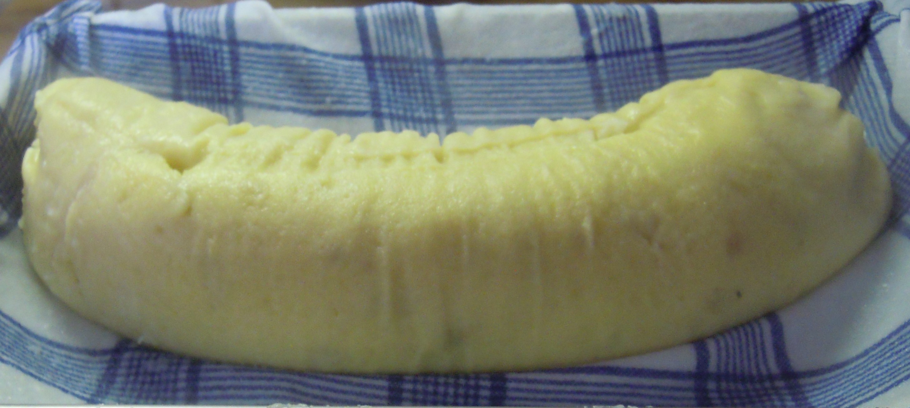 Erdäpfelrolle mit Schwammerlfülle