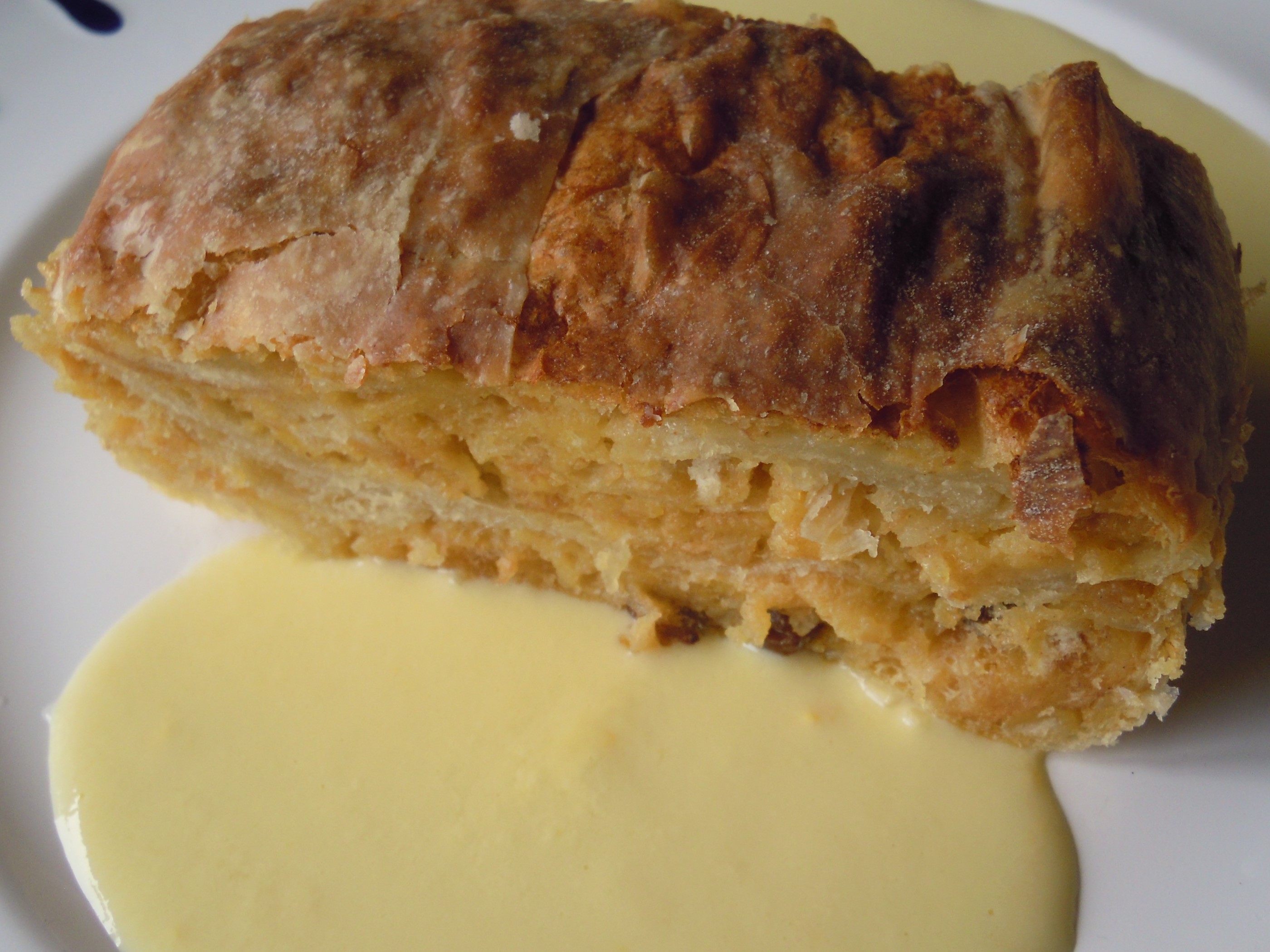 Milchrahmstrudel